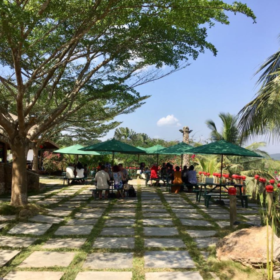 Hillburi Hotel